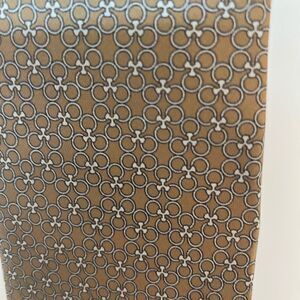 Gucci 100% silk tie- excellent condition